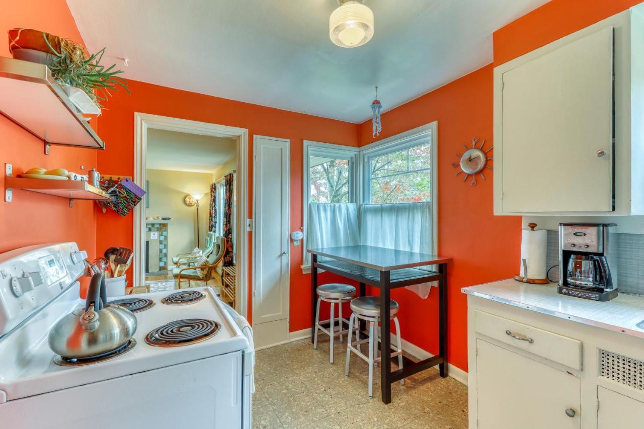 Husky Hideaway - 2 Bed 1 Bath Vacation Home In Seattle Bagian luar foto